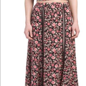 foxiedox Gloriette Floral skirt NWT